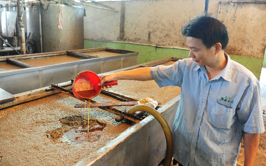 sewer-cooking-oil-china-5