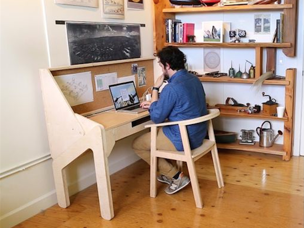 JON-A-TRON on Instructables has designed and built this sweet desk that doubles as a bar. He came up with the idea because he lives in a small apartment and didn't have space for both a desk and a bar.
