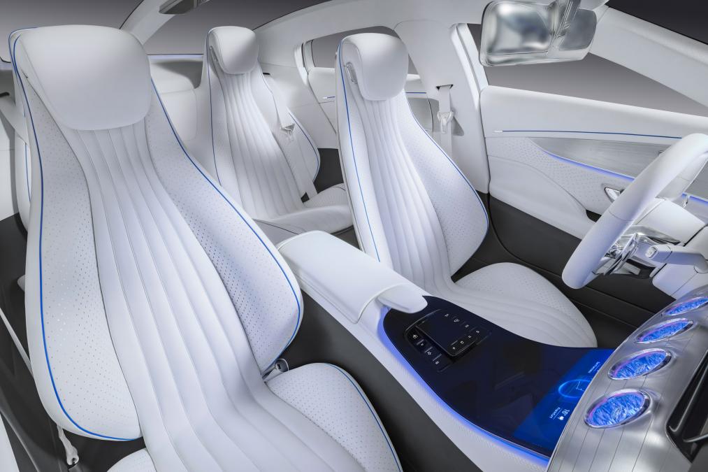 Mercedes IAA Concept - cabin