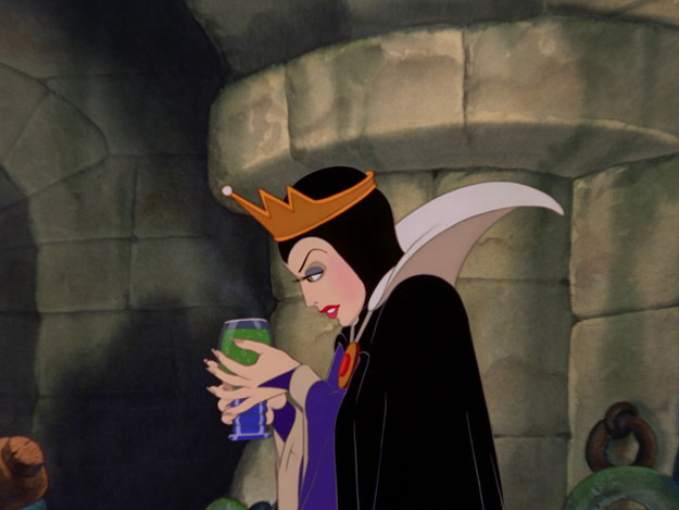 And this Evil Queen's got some talons on her.