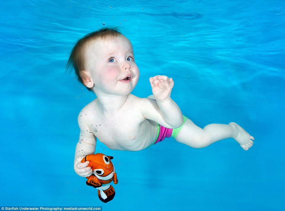 Isabelle, 10 months old, at Starfish underwater photo shoot in Cheltenham