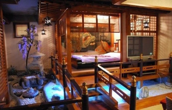 in-japan-you-can-rent-these-fetish-rooms-for-100-bucks-an-hour-30-photos-7