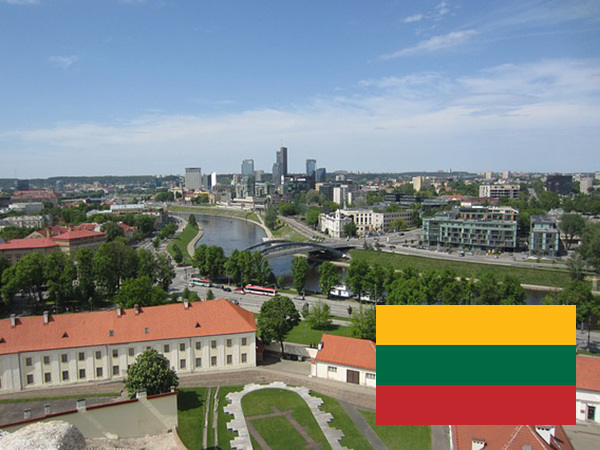Lithuania - 39.5 average hours per week