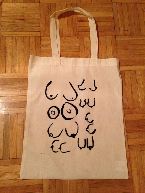 This tote bag that celebrates all kindsa boobs: