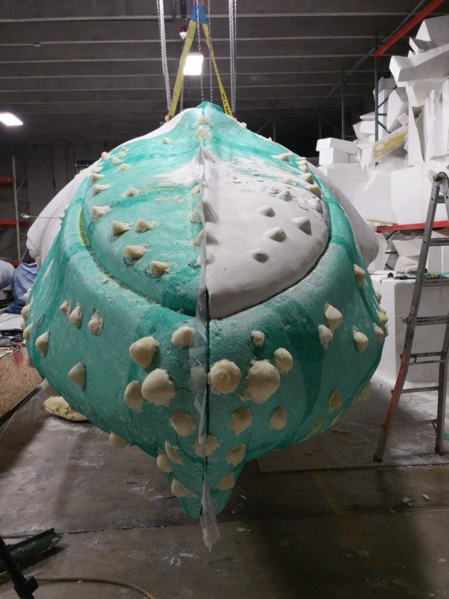 As you can see here, the whale actually had to be created in two halves so that it could eventually be moved to its final location in the aquarium.