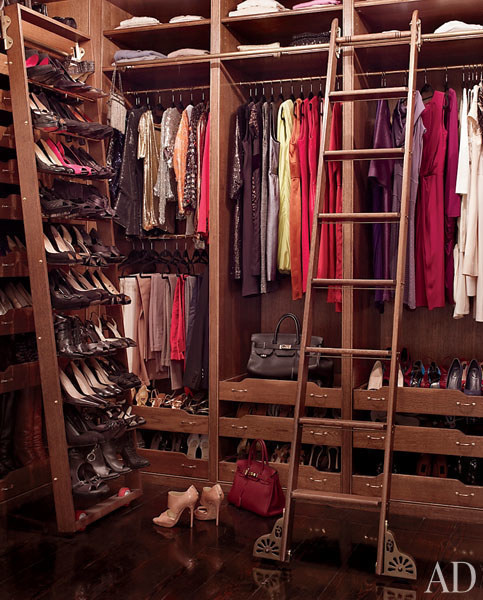  Brooke Shields' Greenwich Village home has a massive closet, complete with a rolling shoe rack and library ladder.