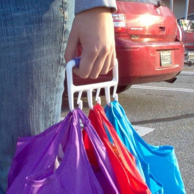 A device to help you hold multiple bags.