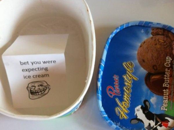 people being real jerks assholes 3 e1454679468126 Sometimes people can be real a**holes (36 Photos)