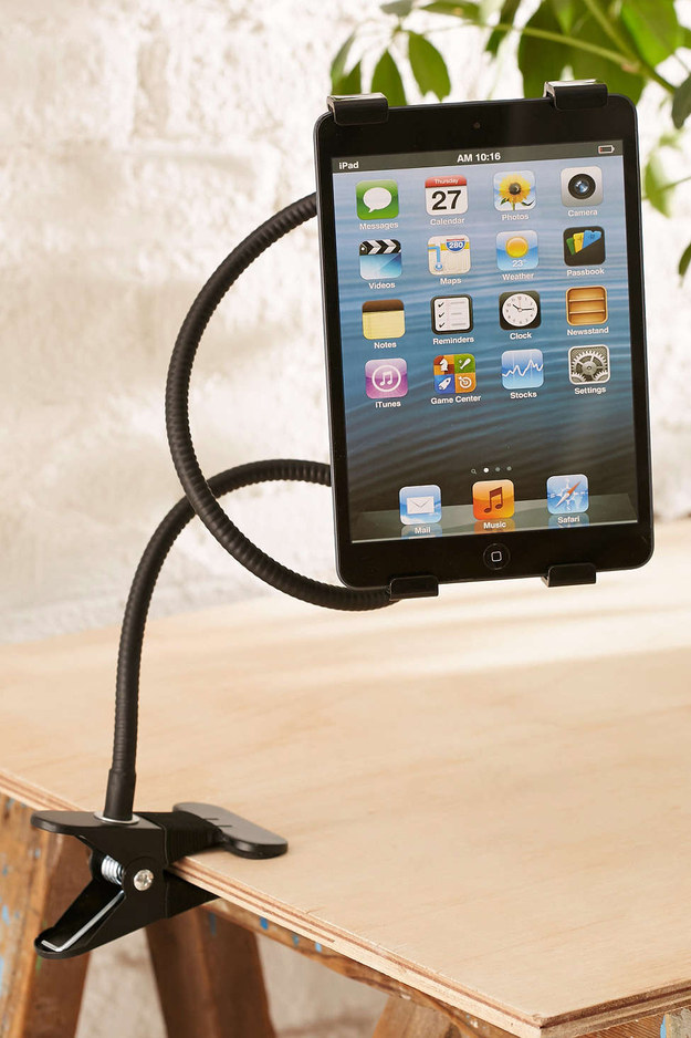 A gooseneck holder to keep your tablet in the ~perfect~ position.