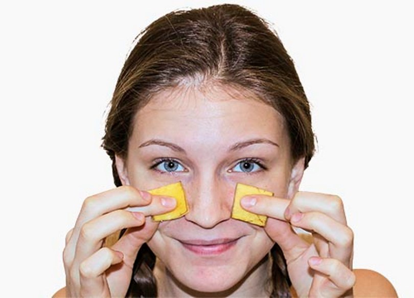banana-peel-uses-acne-treatment