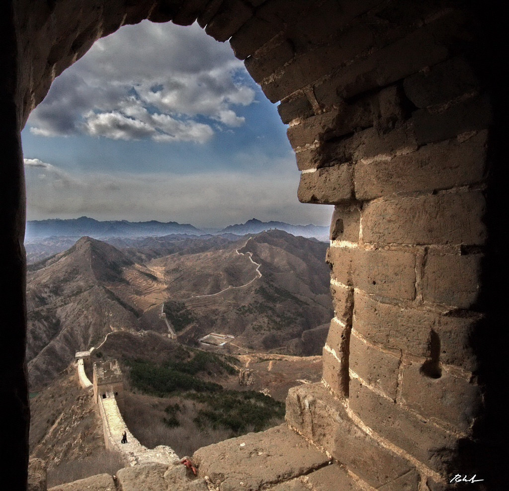 An amazing view of the Great Wall of China.