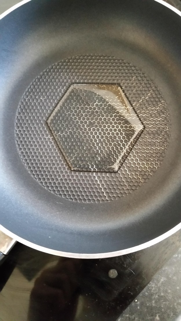 This hexagon of oil.