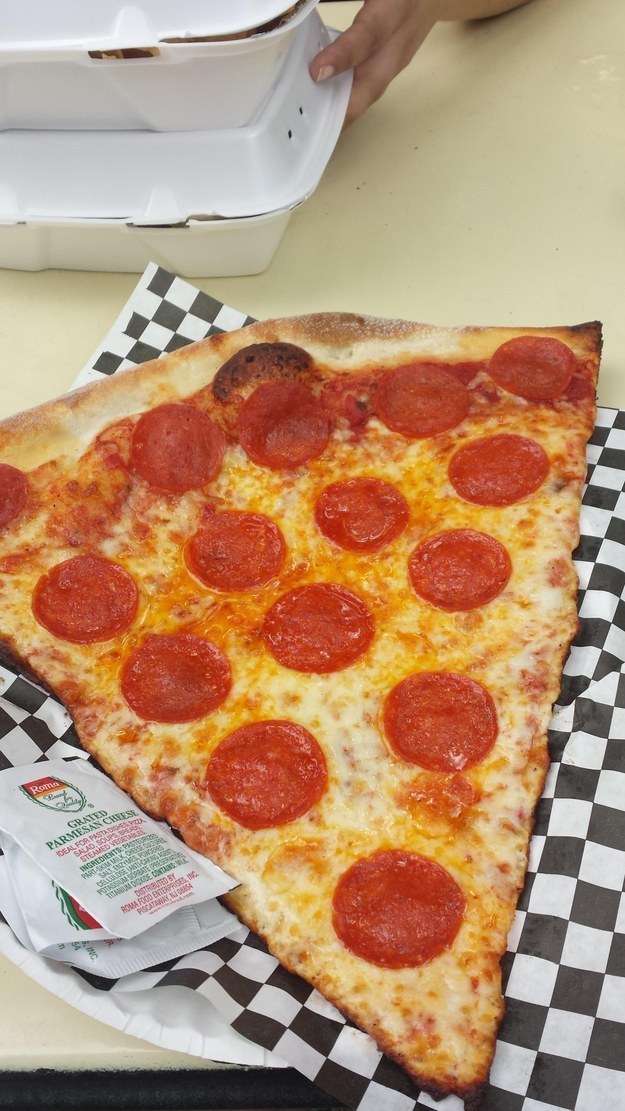 The flawless arrangement of this pepperoni.