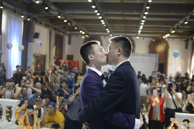gay_marriage4.jpg