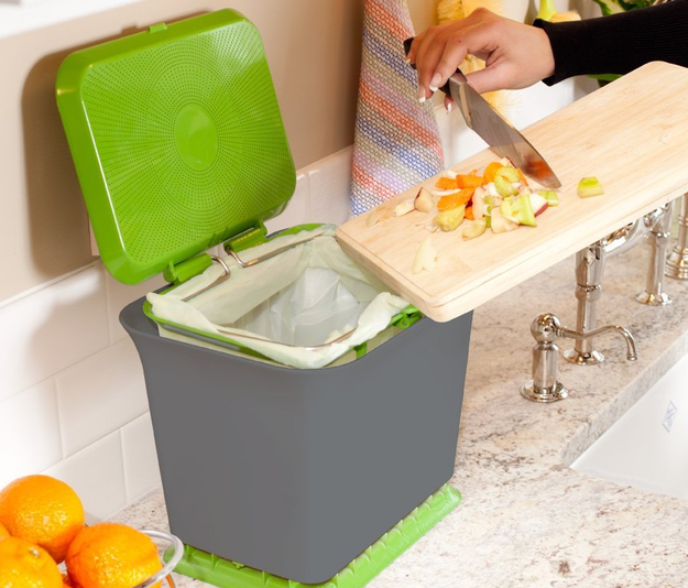 A compost collector that will fit right on your counter top.