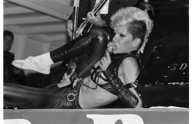 ca. 1981 --- Wendy O. Williams of the Plasmatics Performing --- Image by © Lynn Goldsmith/Corbis
