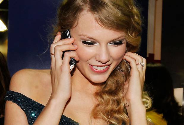 whats-Taylor-Swift-phone-number
