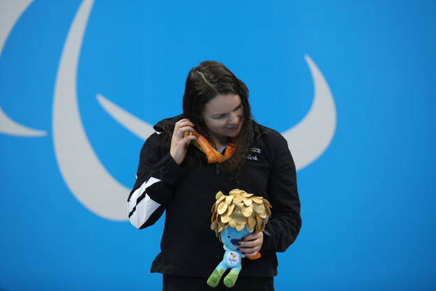 It's worth mentioning that the Paralympic athletes also received a plush doll of Tom, the Paralympic Games' mascot, with hair in the color of the medal.