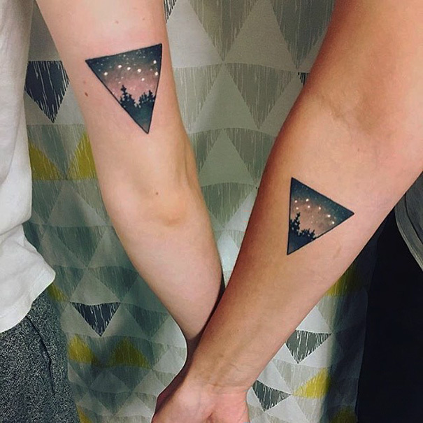 Here we have the combination of a triangle and a scenic forest view. This can represent a friendship that has a strong foundation and a love for exploring nature. 