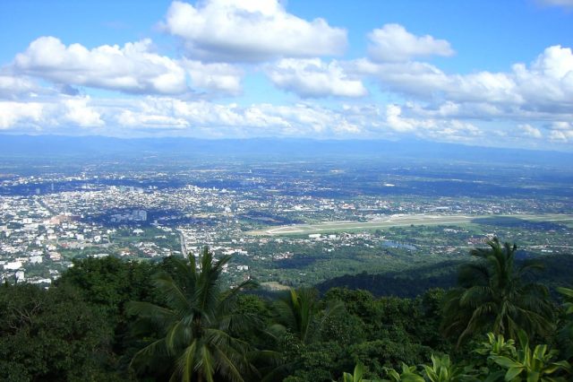 37598UNILAD imageoptim Chiangmai view 640x426