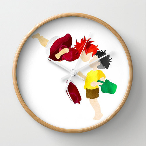 This clock that captures the heartwarming intimacy between Ponyo and Sosuke.