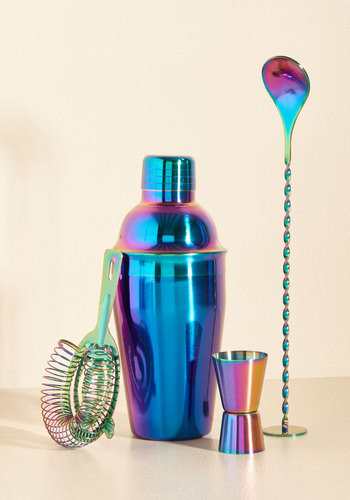 An eye-catching, iridescent cocktail shaker set that will have you playing the part of a party hostess and bartender extraordinaire.