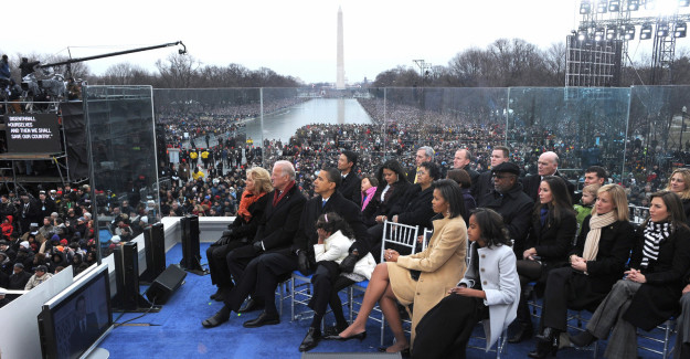 At the time, the Washington Post estimated 400,000 people attended.