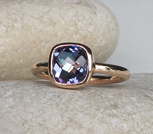A topaz ring perfect for the most unconventional of romances.