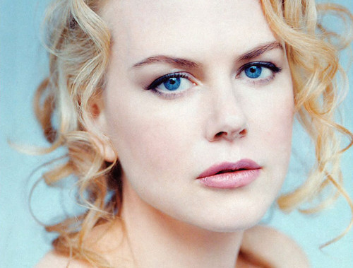 10 Most Beautiful Blue-Eyed Celebrities!