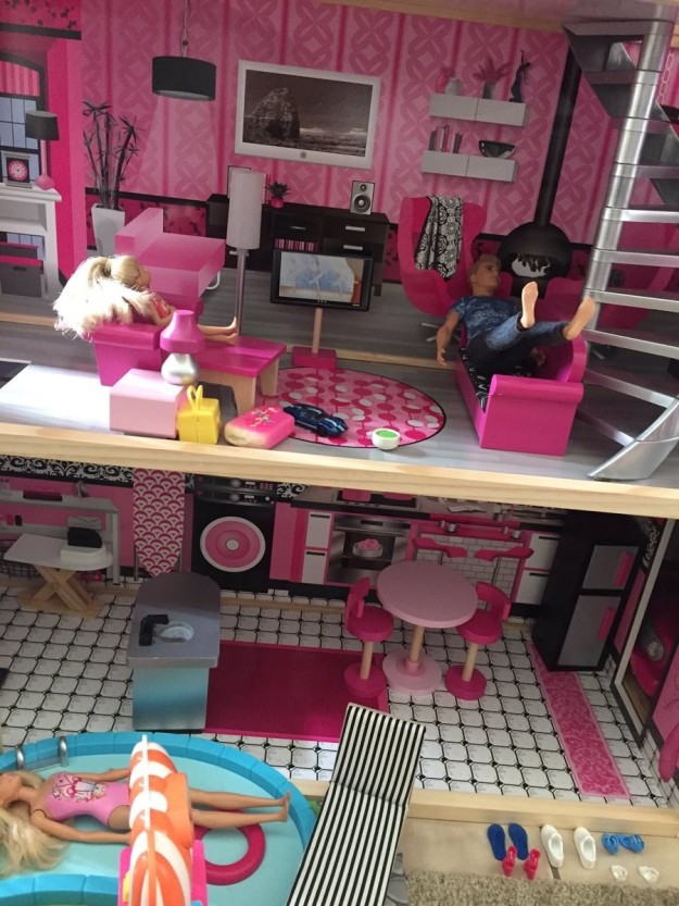 Her half-sister, 16-year-old Ivy Ho, told BuzzFeed News that Korra got the Barbie Dream House for Christmas, but it was only today that she noticed Korra was taking all the Barbies' shoes off.