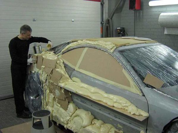 guy turns scrapyard junker into luxury sports car 44 photos 24 Guy turns scrapyard junker into luxury sports car (44 Photos)