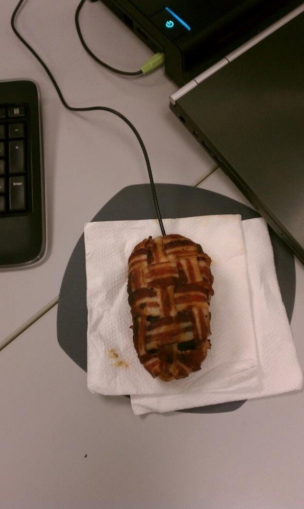 the workplace was made for pranks 31 photos 225 The workplace was made for pranks (31 Photos)