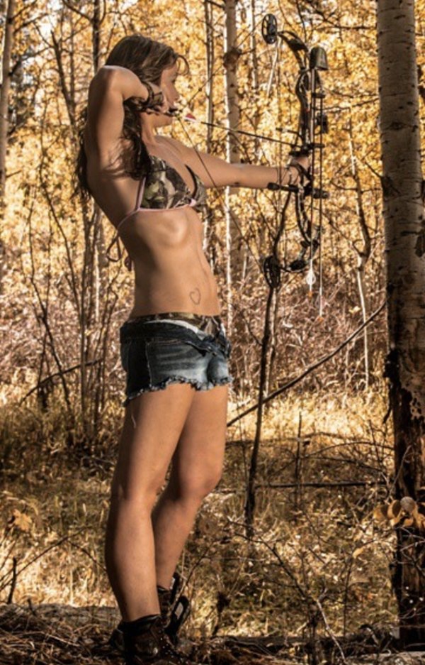 bow arrow archery girls 600 38 Pull and release with some archery girls (54 Photos)