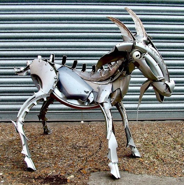 汽車廢鐵動物雕塑